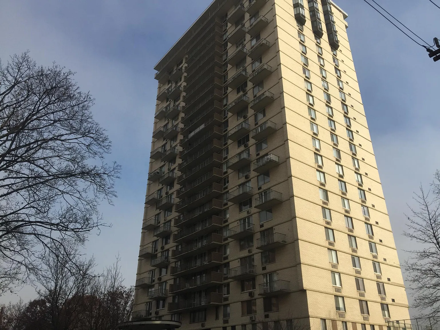 160 Overlook Ave APT 6B photo 1