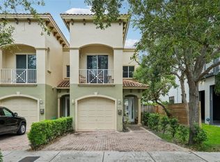 1121 NE 12th Ave, Fort Lauderdale, FL 33304