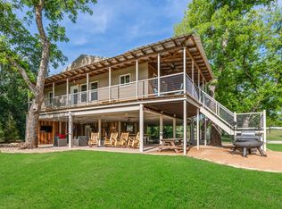 421 Lazy Bend Rd, Millsap, TX 76066