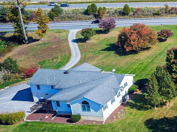 3rd image of 3349 Harris Rd