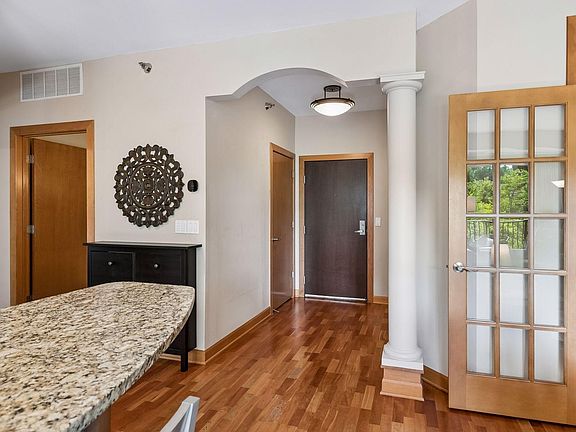 3rd image of 317 Groveland Ave Unit 213