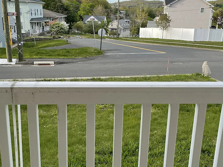 110 Scott St — Photo 26
