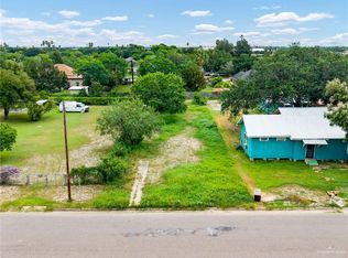 112 N 11th St, Donna, TX 78537