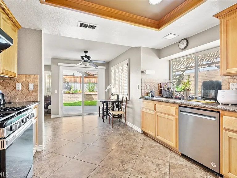 6933 Stanislaus Pl — Photo 10