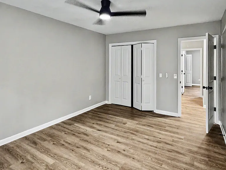274 Mariners Cir — Photo 15