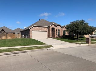 661 Plum Dr, Burleson, TX 76028