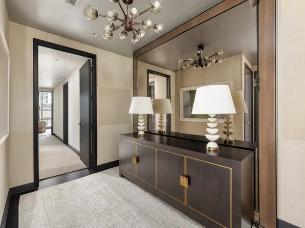 157 West 57th Street image 8 of 24