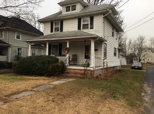 9 W Main St, Farmingdale, NJ 07727