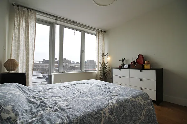 Rented by Compass | media 47