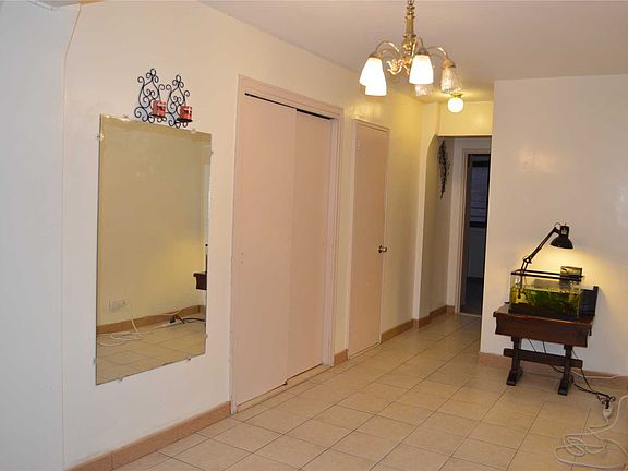 5th image of 8730 204th St APT A34