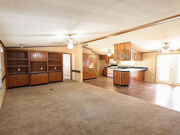 2nd image of 121 Mellinger Dr