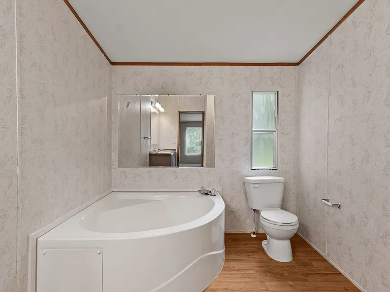 156 County Road 1304 — Photo 5