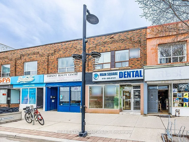 2438 Danforth Ave — Photo 8