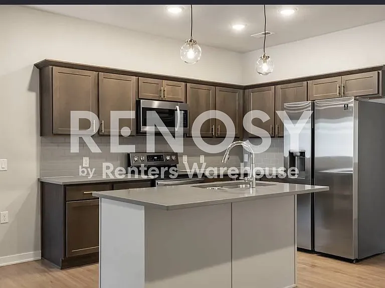 3656 NE Marissa Ln — Photo 5