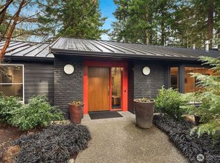 Island Point, Mercer Island, WA 98040