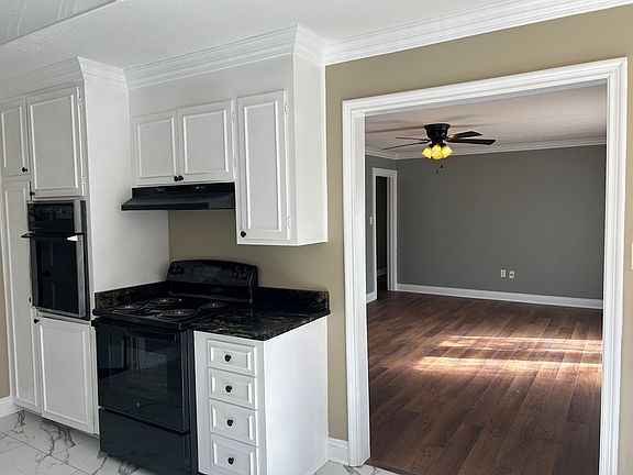 2nd image of 108 Ashwood Dr
