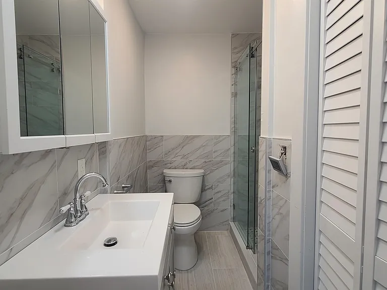 150 New York Ave #2 — Photo 14