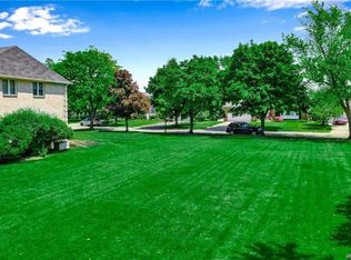 114 Colony Ct, Buffalo, NY