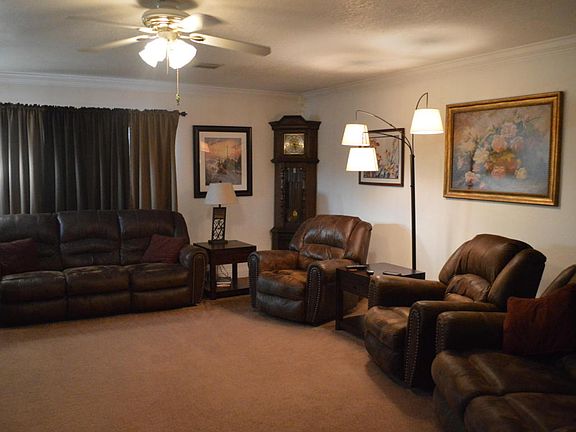 3rd image of 3020 Rosemarie Dr