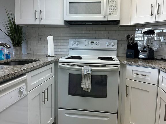 2nd image of 4250 S A1a B35