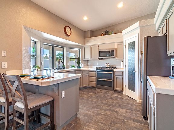 5th image of 3101 Moccasin Dr