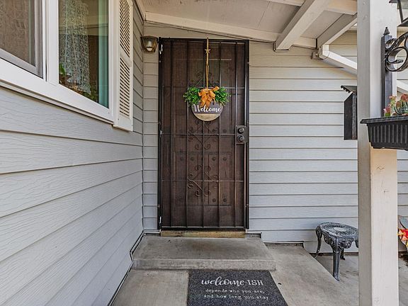 5th image of 638 Orange Ave
