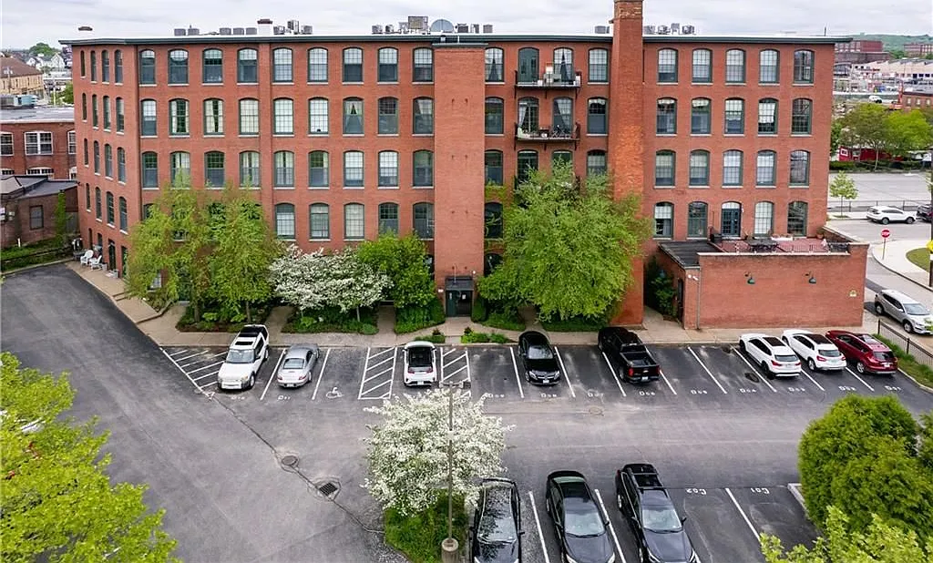 1 bed, 1.0 bath, 1130 sqft, $2,450 — Photo 3
