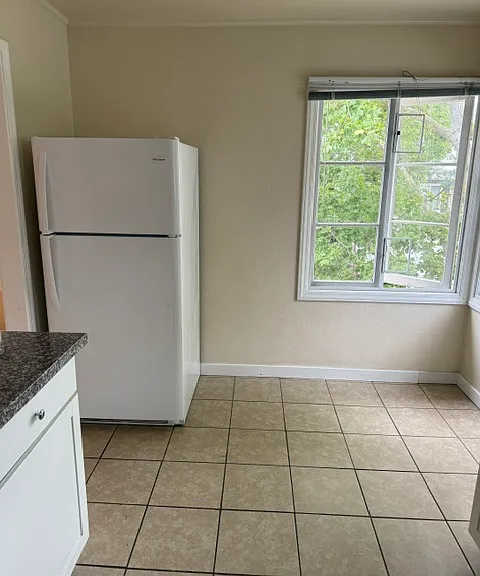 150 Elm St #A — Photo 3