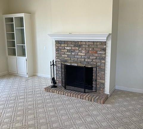 4th image of 7301 Parkway Dr