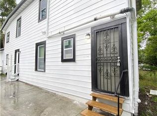 1611 1/2 E Henry St #B, Savannah, GA 31404