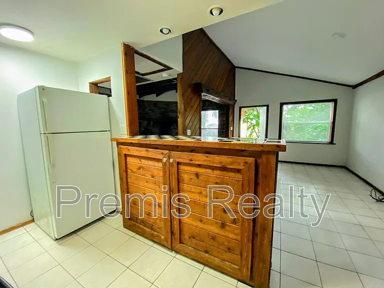 2686 Sunset Dr #B — Photo 12