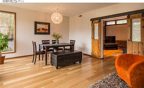 2nd image of 2043 Mariposa Ave