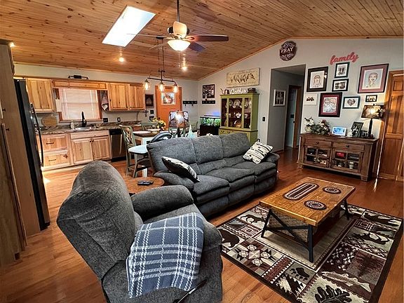5th image of 229 Spring Brook Road