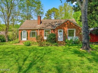 2345 Robinson Rd, Knoxville, TN 37923