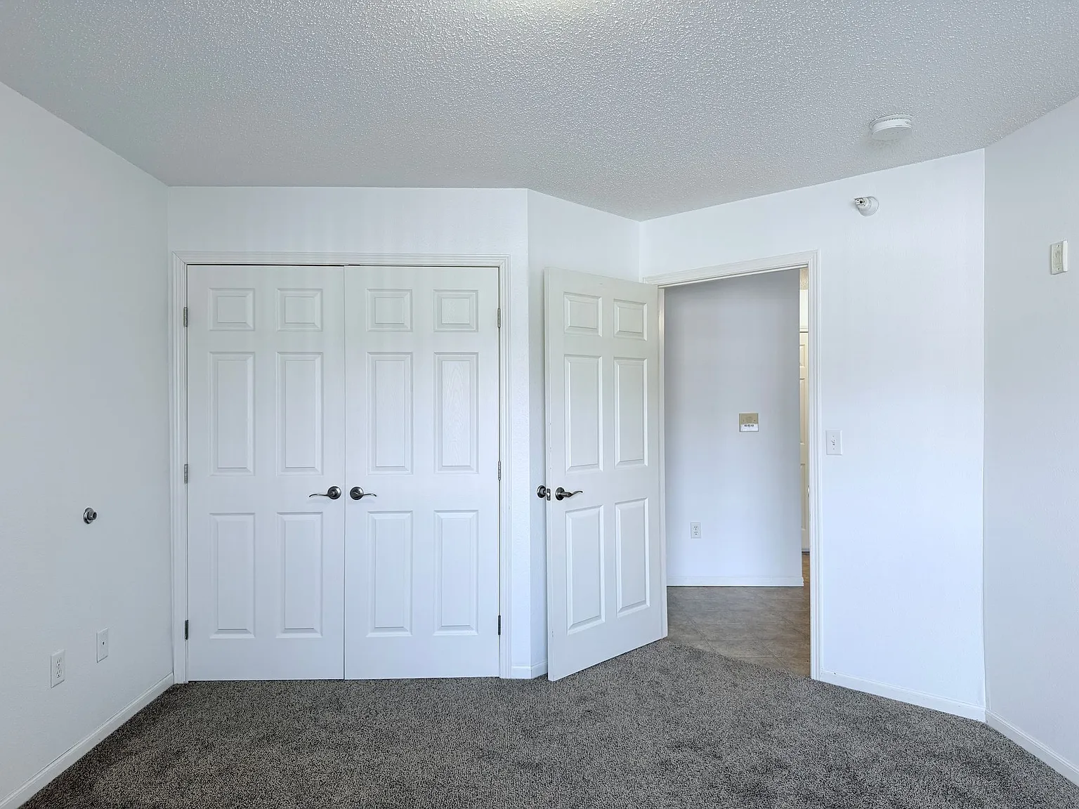 Old Orchard Apartments — Photo 3