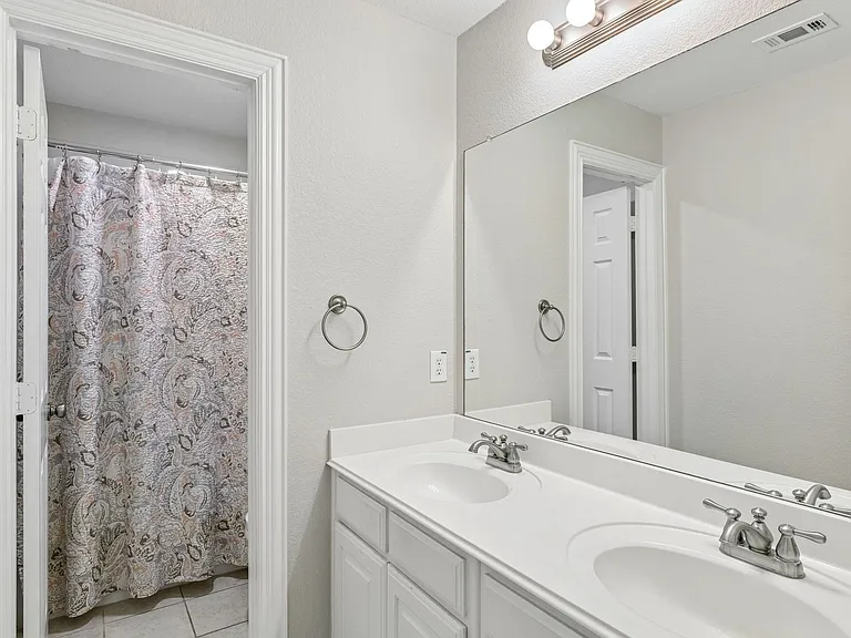 2245 Jaguar Dr — Photo 27