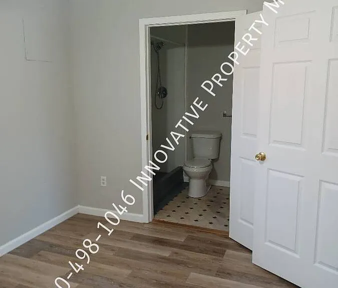 7351 N Dort Hwy #3 — Photo 14