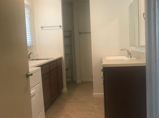 915 N Spencer Ln #A, Bloomfield, NM 87413