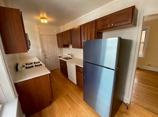 1755 W Albion Ave APT 2B, Chicago, IL 60626