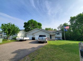 724 Popplewood Ct, Waite Park, MN 56387