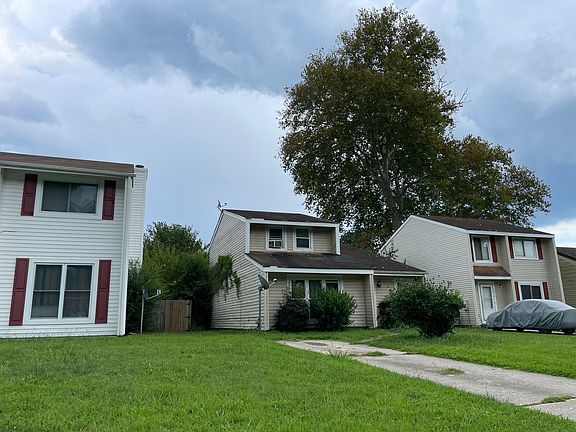 3rd image of 3821 Stateflower Ct