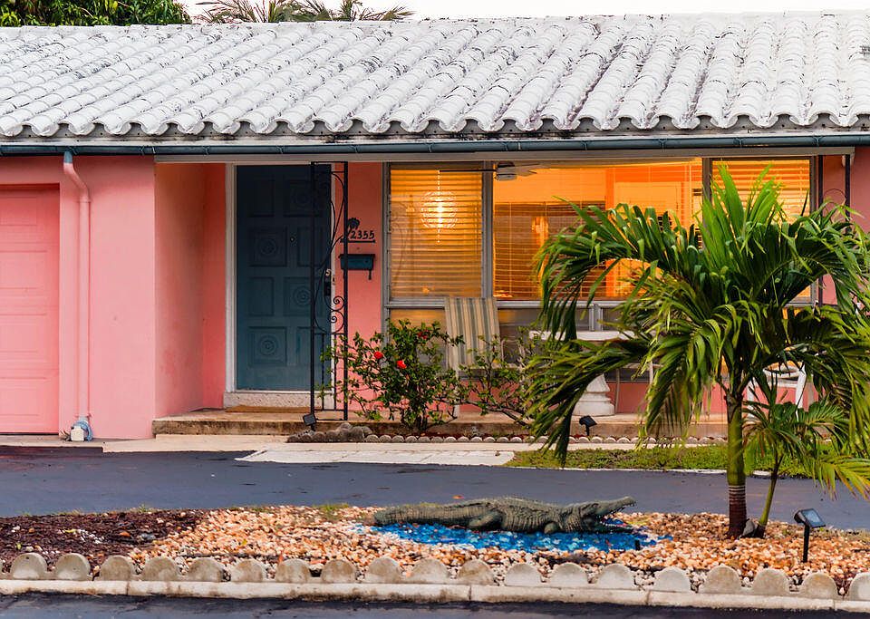 1st image of 2355 NE 4TH Street
