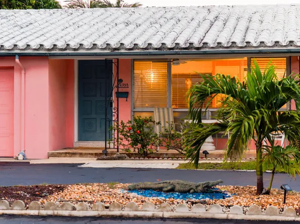 2355 NE 4TH Street, Pompano Beach, FL 33062
