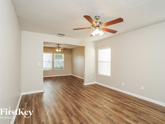 3rd image of 3199 Canyon Falls Dr