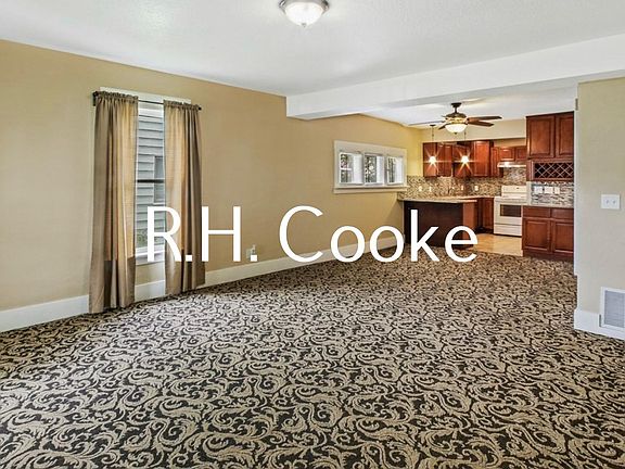 4th image of 3804 W Heroy Ave