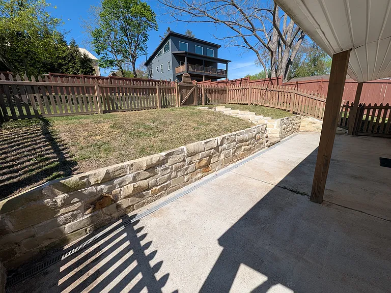 30 Woodrow Ave — Photo 19