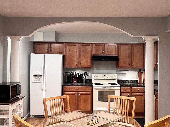 2nd image of 5600 Gobind Ln