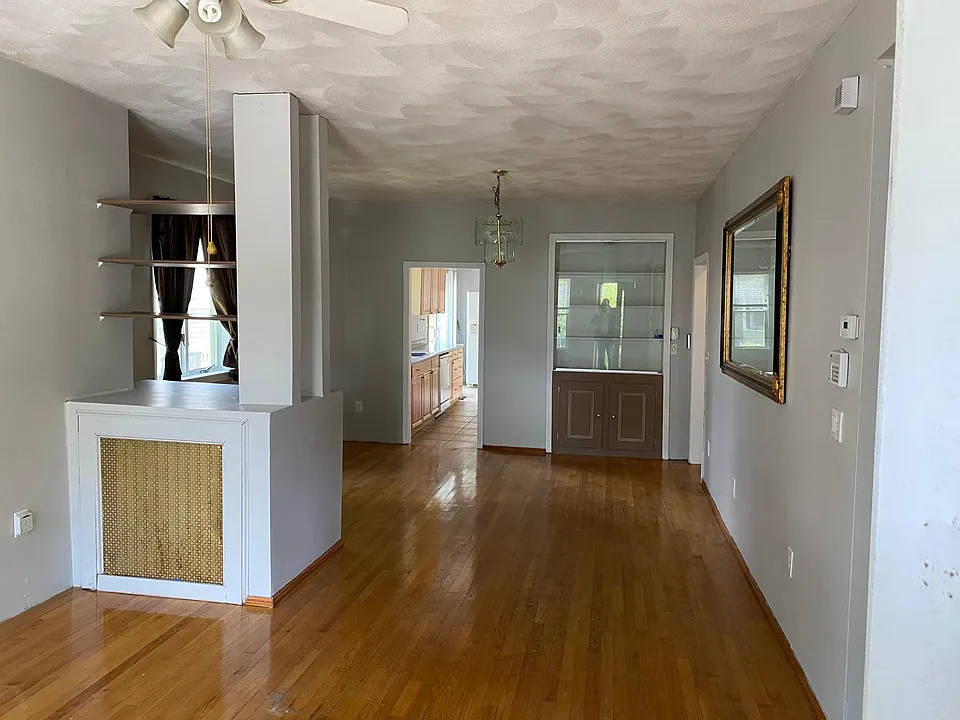 45 Oneida St #1