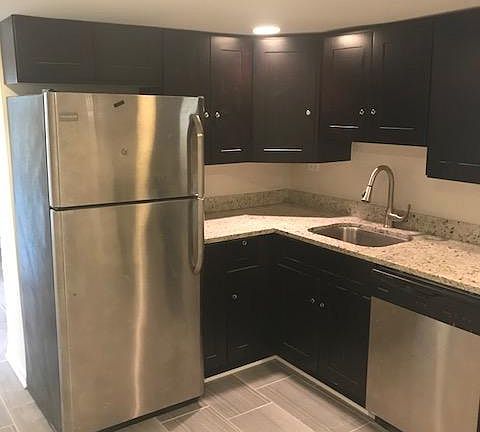 5th image of 2301 N Monticello Ave #0