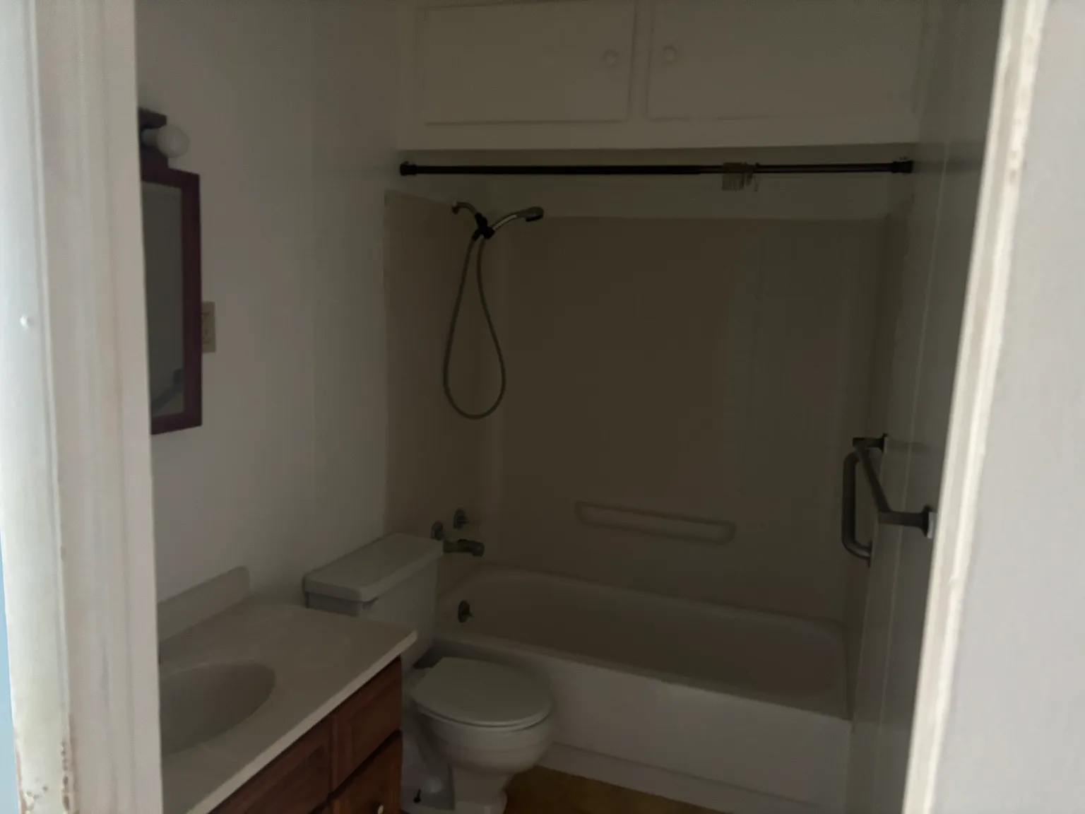 2 bed, 600 sqft, $975 — Photo 3